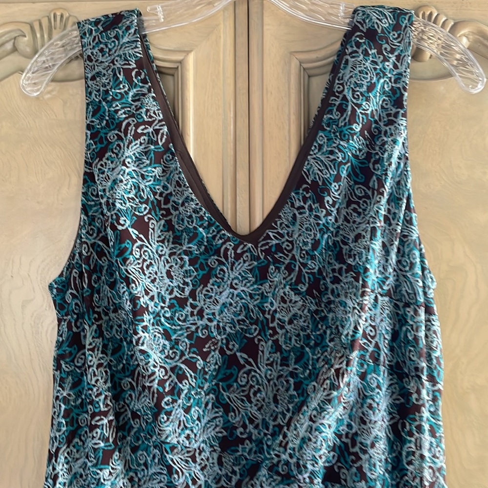Dress - Picture 2 of 6